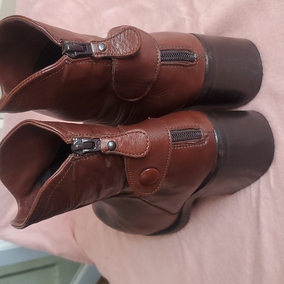 George J Love Leather Ankle Booties Size 38 - Picture 5 of 10